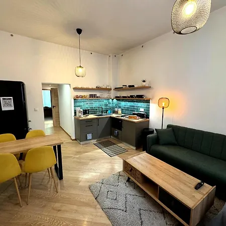 Appartamento Modern In The Heart Of Vrsovice *