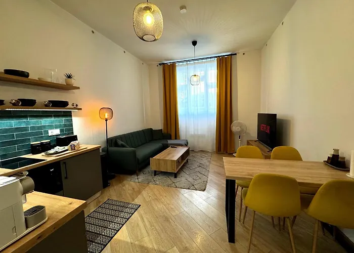 Modern In The Heart Of Vrsovice براغ